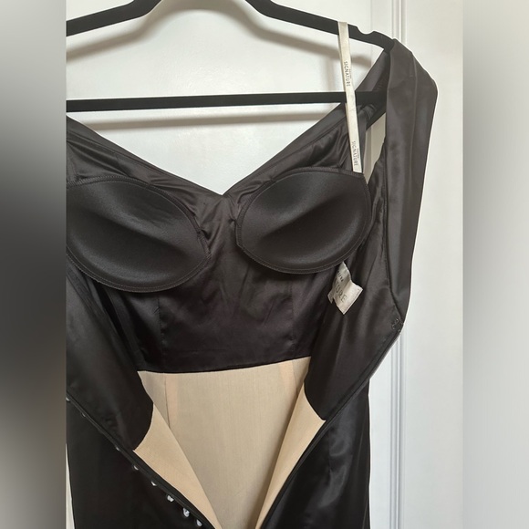 GALINA SIGNATURE satin off-the-shoulder mermaid dress - Black Bridesmaid Dress - Picture 11 of 13